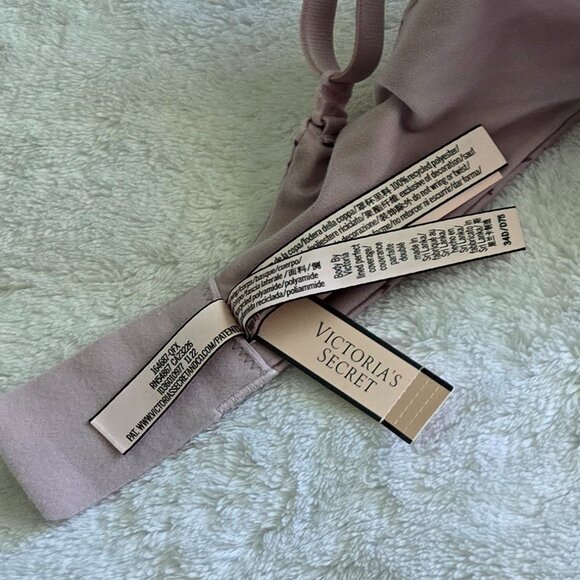 NWT Victoria's Secret, Body by Victoria Lined Perfect Coverage 34D Lavender - Picture 2 of 3